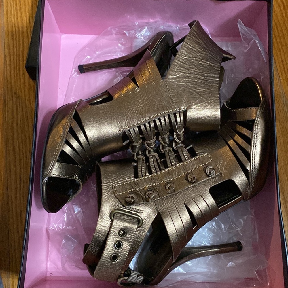Steven bronze heels